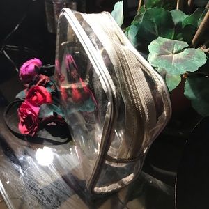 MAKEUP BAG / COSMETIC BAG TRANSLUCENT (Clear)